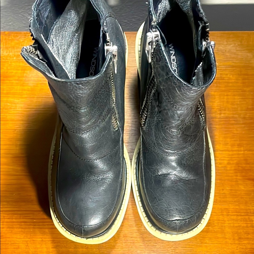 WindsorSmith Size 8 Black Leather Bucky Boots with Zippers on Each Side